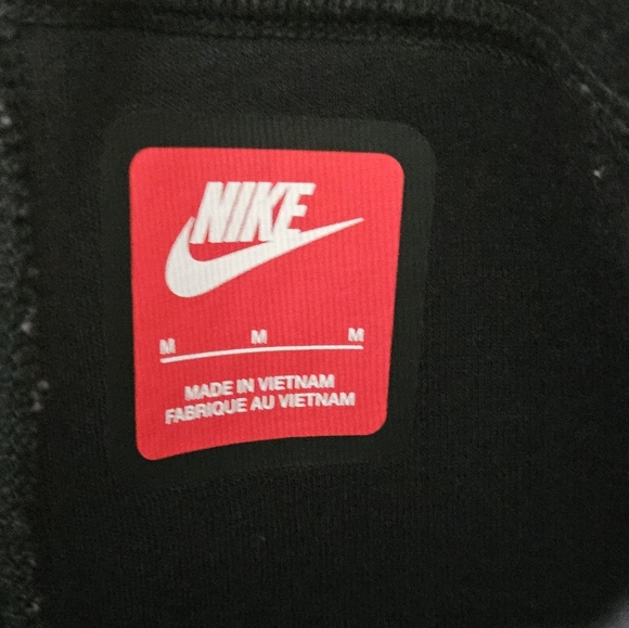 NWOT Nike Tech Fleece Jogger Shorts - Picture 5 of 7